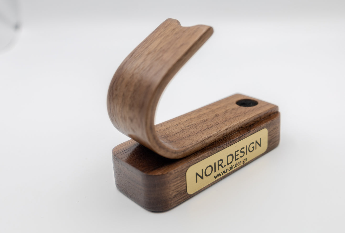 Bespoke engraved pen holder in walnut finish