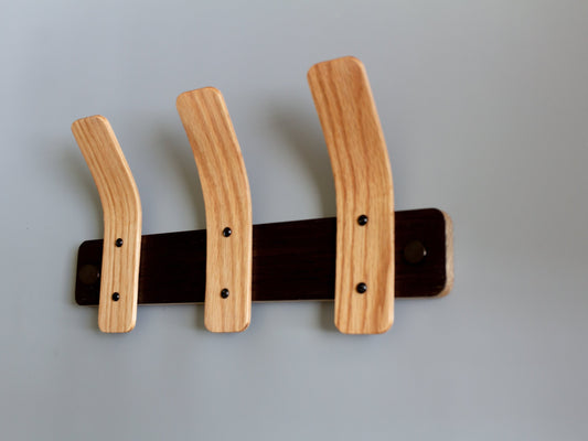 Oak Coat Rack - Tordu - Black