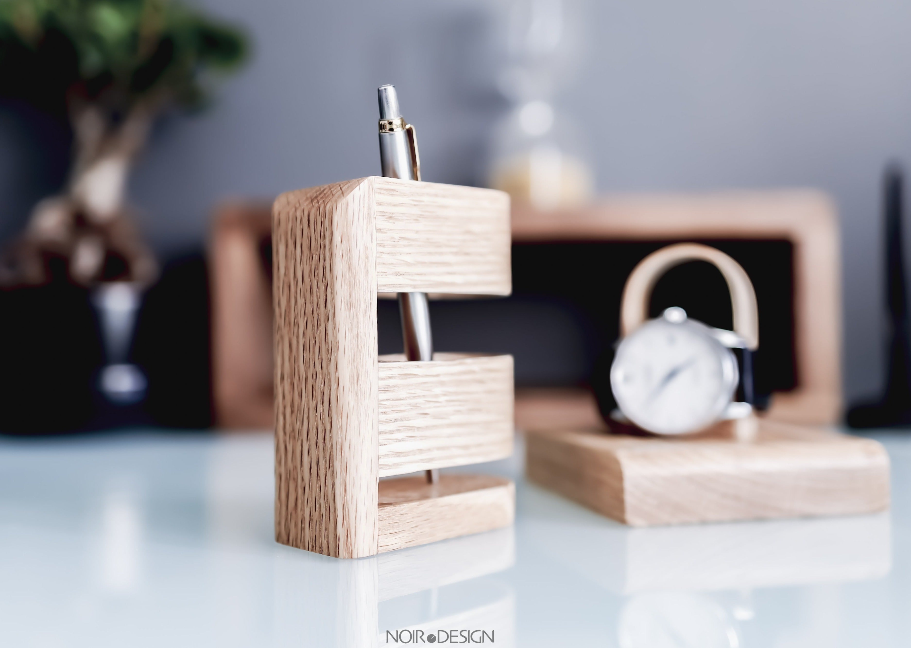 Pen Pot | Solid English Oak | Swiss Collection